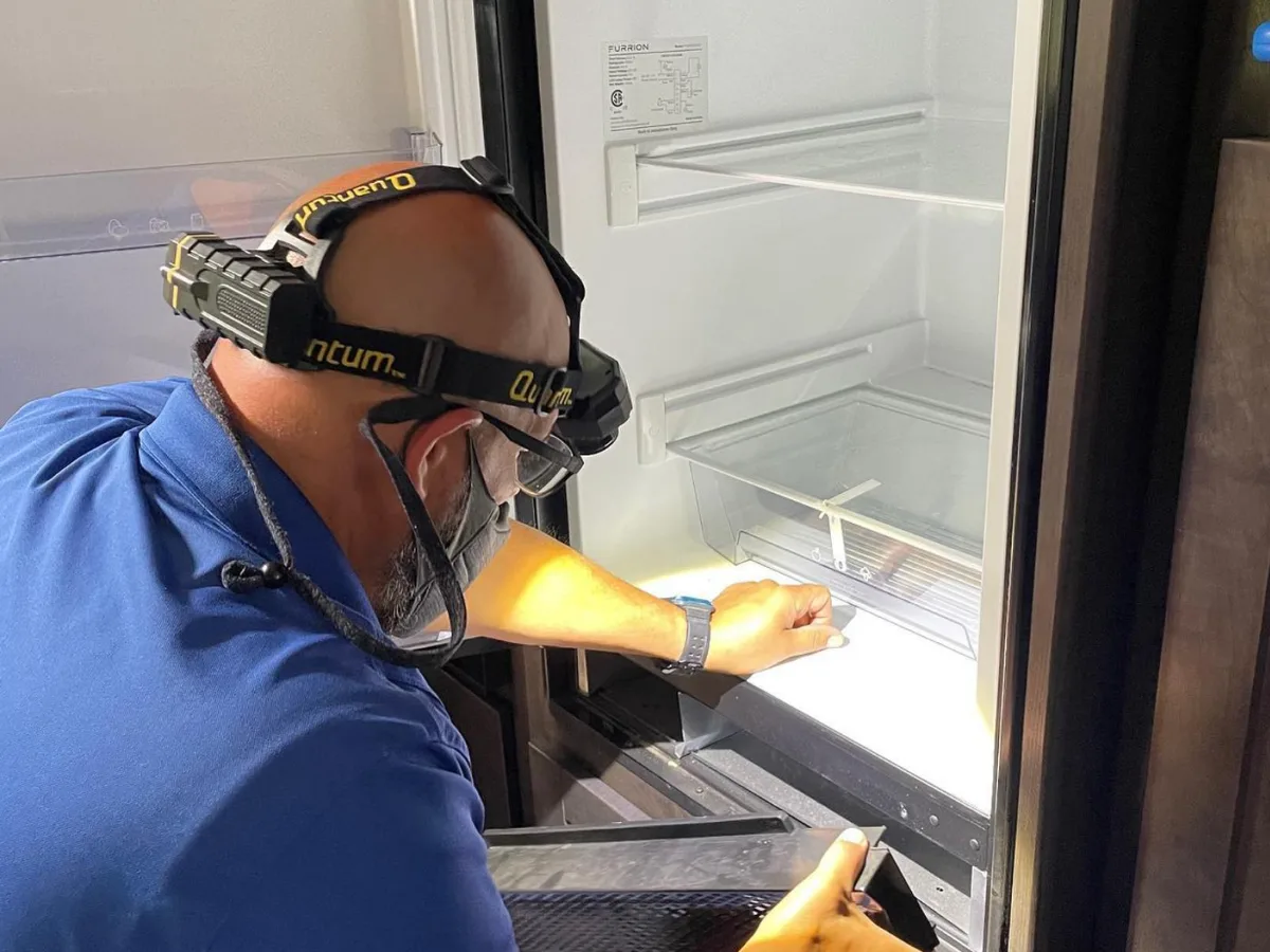 RV appliance repair including refrigerators and stoves in Fellsmere